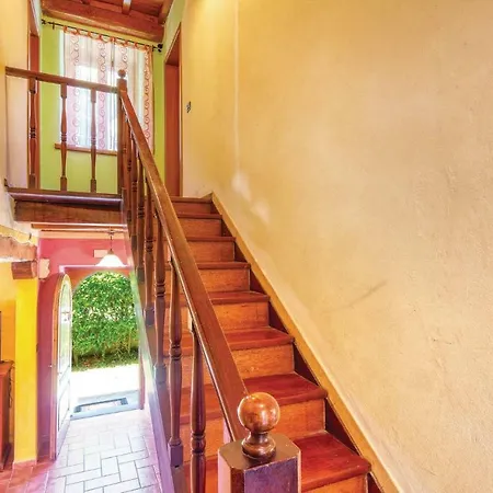 Prázdninový dům Three-bedroom Holiday In Turrite Cava Cardoso