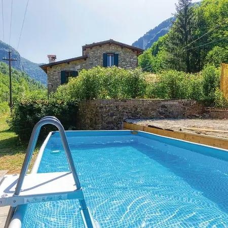 Three-bedroom Holiday In Turrite Cava *